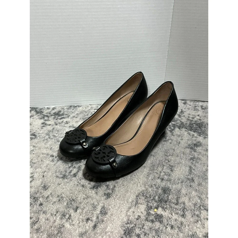 Tory Burch Mini Miller Black Wedge Leather Logo Pump 7.5M‎